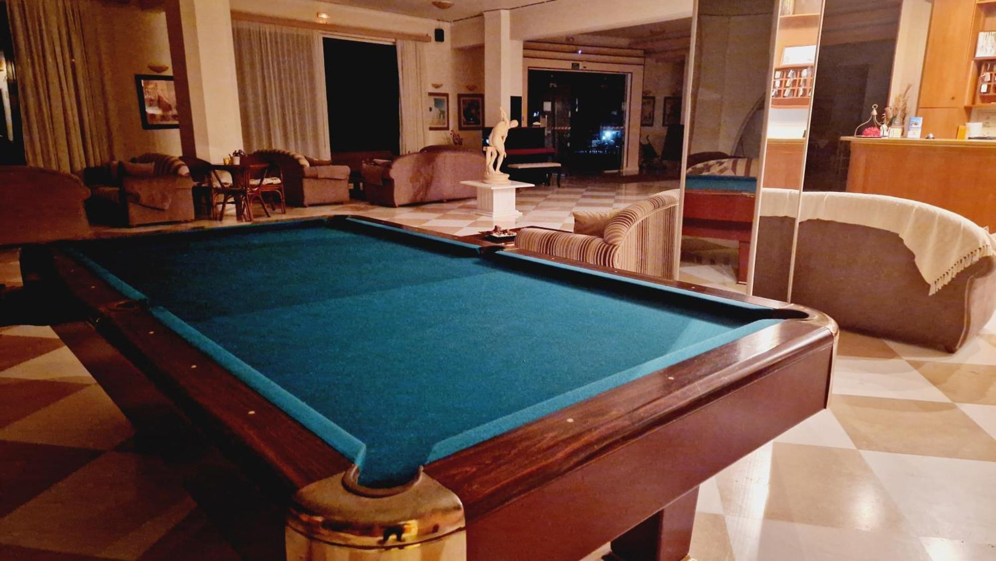Regina Hotel Kíszamosz Kültér fotó